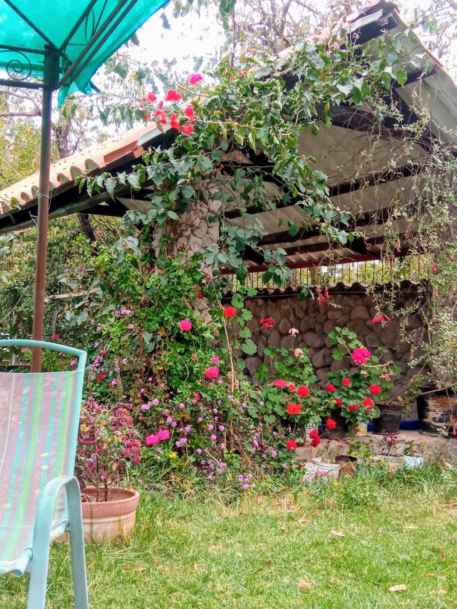 Casa De Mama Valle - Урубамба Экстерьер фото